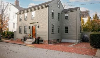 41 Elm St, Newport, RI 02840