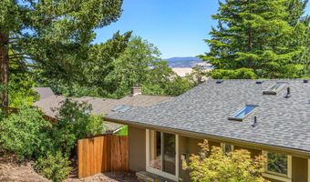 1037 Pinecrest Ter, Ashland, OR 97520