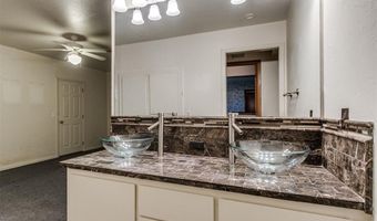 3704 N Riverside Dr, Bethany, OK 73008