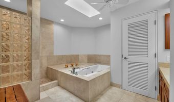50 PUU ANOANO St 706, Lahaina, HI 96761