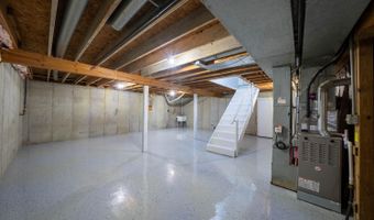 304 Sunset Dr, Aurora, IN 47001
