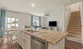 1017 GREENHEAD Dr, Alabaster, AL 35007
