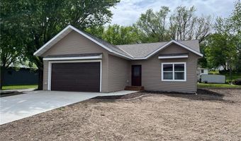 828 Spark Ave, Albert Lea, MN 56007