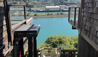 222 DEL NORTE Ln 17, Brookings, OR 97415