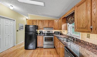 160 Ginsburg Cir, Albrightsville, PA 18210