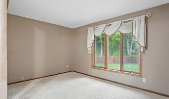8681 144th Street Ct, Apple Valley, MN 55124