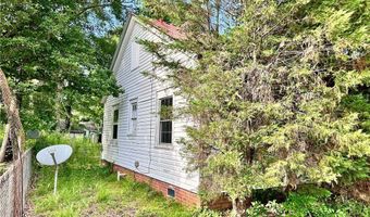 621 3rd Ave SE, Aliceville, AL 35442