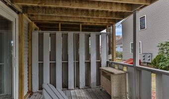 733 W Main St G, Barnstable, MA 02630