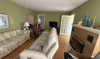 627 1st St, Nashwauk, MN 55769