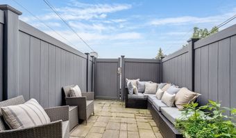 530 E Broadway A, Boston, MA 02127