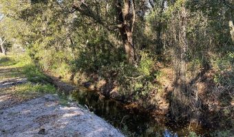 221 17Th St, Apalachicola, FL 32320