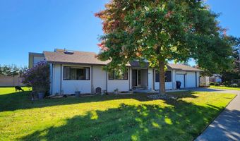 883 BROOKHAVEN Dr, Brookings, OR 97415