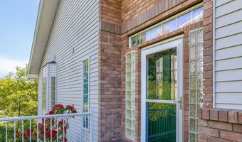 461 S Home Ct, Rockaway Beach, OR 97136
