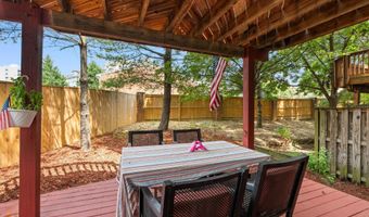 417 CLAYTON Ln, Alexandria, VA 22304