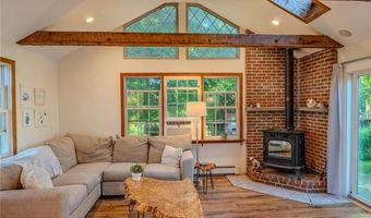 726 Washington St, Coventry, RI 02816