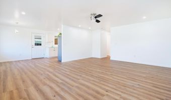 323 W Papa Ave, Kahului, HI 96732