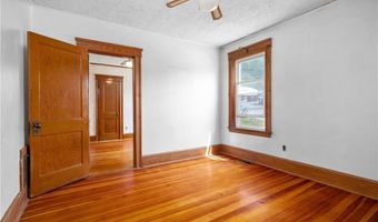 612 Great Rd, North Smithfield, RI 02896