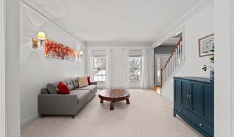 635 Prestige Woods Blvd, Aurora, OH 44202