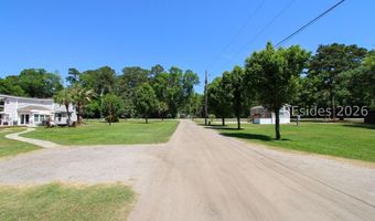 14 Mickey D Ln, Beaufort, SC 29907
