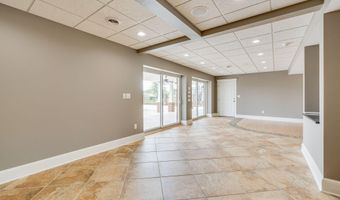 20484 Lake Rd, Abingdon, VA 24211