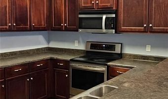 401 Barry McCaffrey Blvd E2, Hinesville, GA 31313