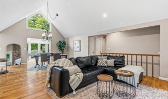 16 Canterbury Dr, Arden, NC 28704