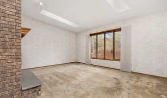 1402 N Arch St, Aberdeen, SD 57401