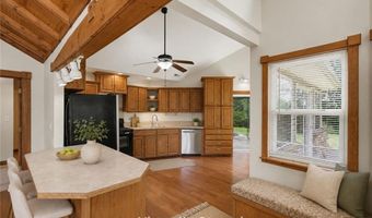 322 Riverfront Rd, Atchison, KS 66002