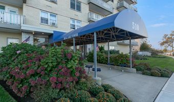 510 Deal Lake Dr 5J, Asbury Park, NJ 07712