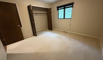 1609 Gateway Dr, Albert Lea, MN 56007