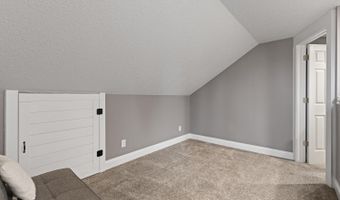 734 S Winter St, Adrian, MI 49221