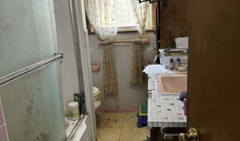 6 Elaine St, Bozrah, CT 06334