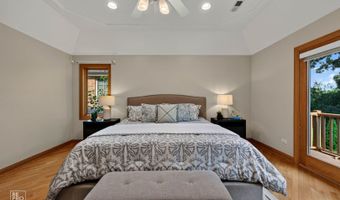 1017 E Red Oak St, Addison, IL 60101