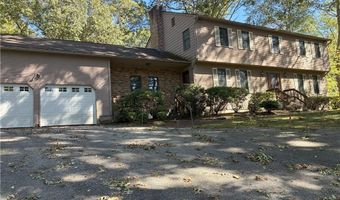 120 Adirondack Dr, East Greenwich, RI 02818