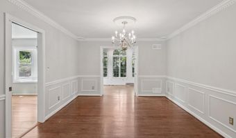 5110 DUVALL Dr, Bethesda, MD 20816