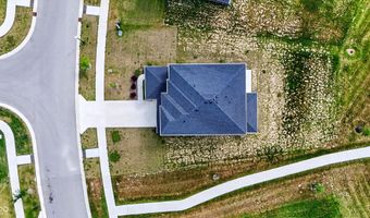 861 Adler Dr, Avon, IN 46123