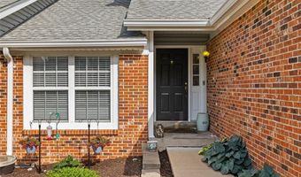 134 Holloway Rd, Ballwin, MO 63011