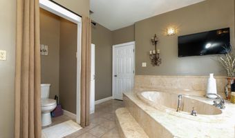 701 S Hill Ct, Biloxi, MS 39532