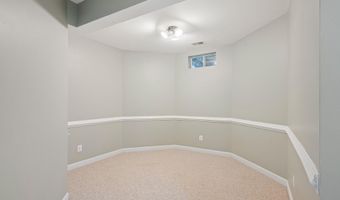 7517 LINDBERG Dr, Alexandria, VA 22306