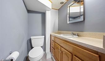 8928 Becker Ave, Allen Park, MI 48101