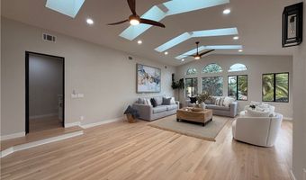 1677 S Hill Ave, Fallbrook, CA 92028