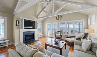 511 Neuse Village Rd # C5, Arapahoe, NC 28510