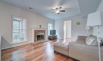 7010 GREEN SPRING Ln, Alexandria, VA 22306