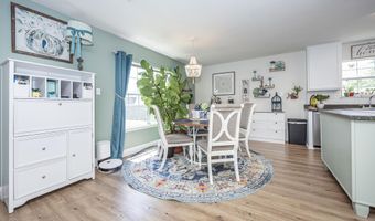 14048 Seymour Dr, Biloxi, MS 39532