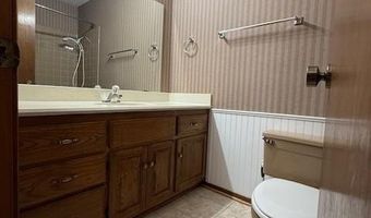 8 Connie Ln, Bella Vista, AR 72715