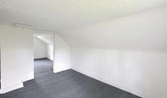204 MAIN Ave, Matherville, IL 61231