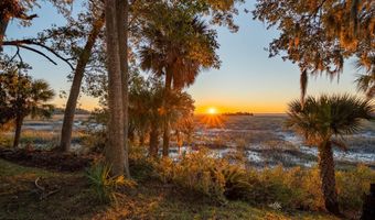 25 River Pl, Beaufort, SC 29906