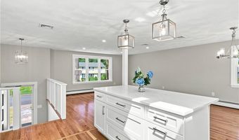 132 Grand View Rd, East Greenwich, RI 02818