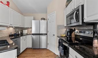 1708 Stoney Terrace Dr, Ballwin, MO 63021