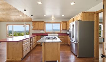 125 Cottage Ln, Bonners Ferry, ID 83805